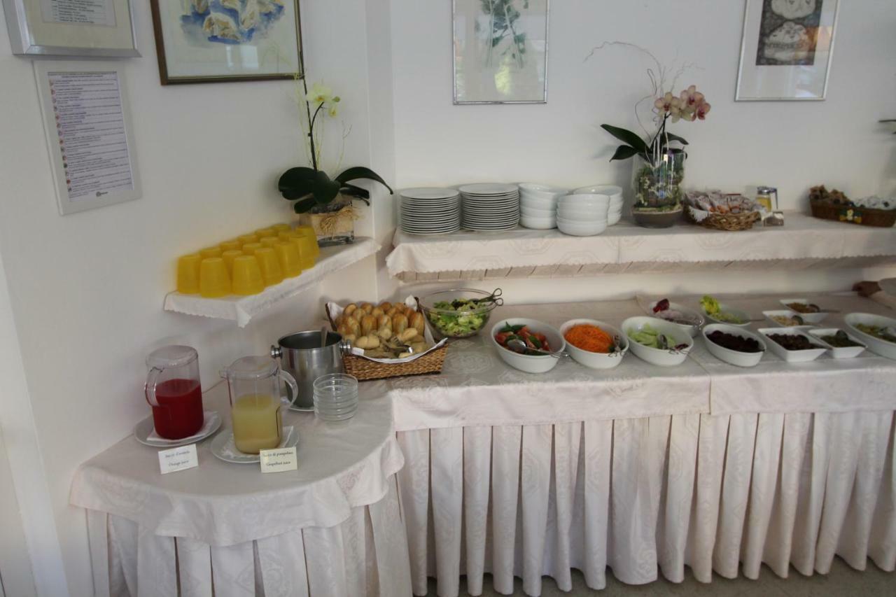 Hotel Escorial 3*